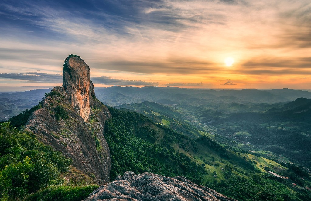 Pedra do Baú: O Guia Completo para Aventura, Escalada e Ecoturismo na Mantiqueira
